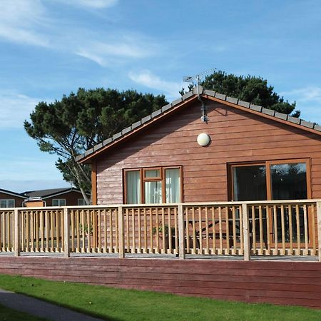 Atlantic Bays Holiday Park Padstow Buitenkant foto