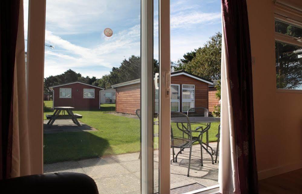 Atlantic Bays Holiday Park Padstow Buitenkant foto