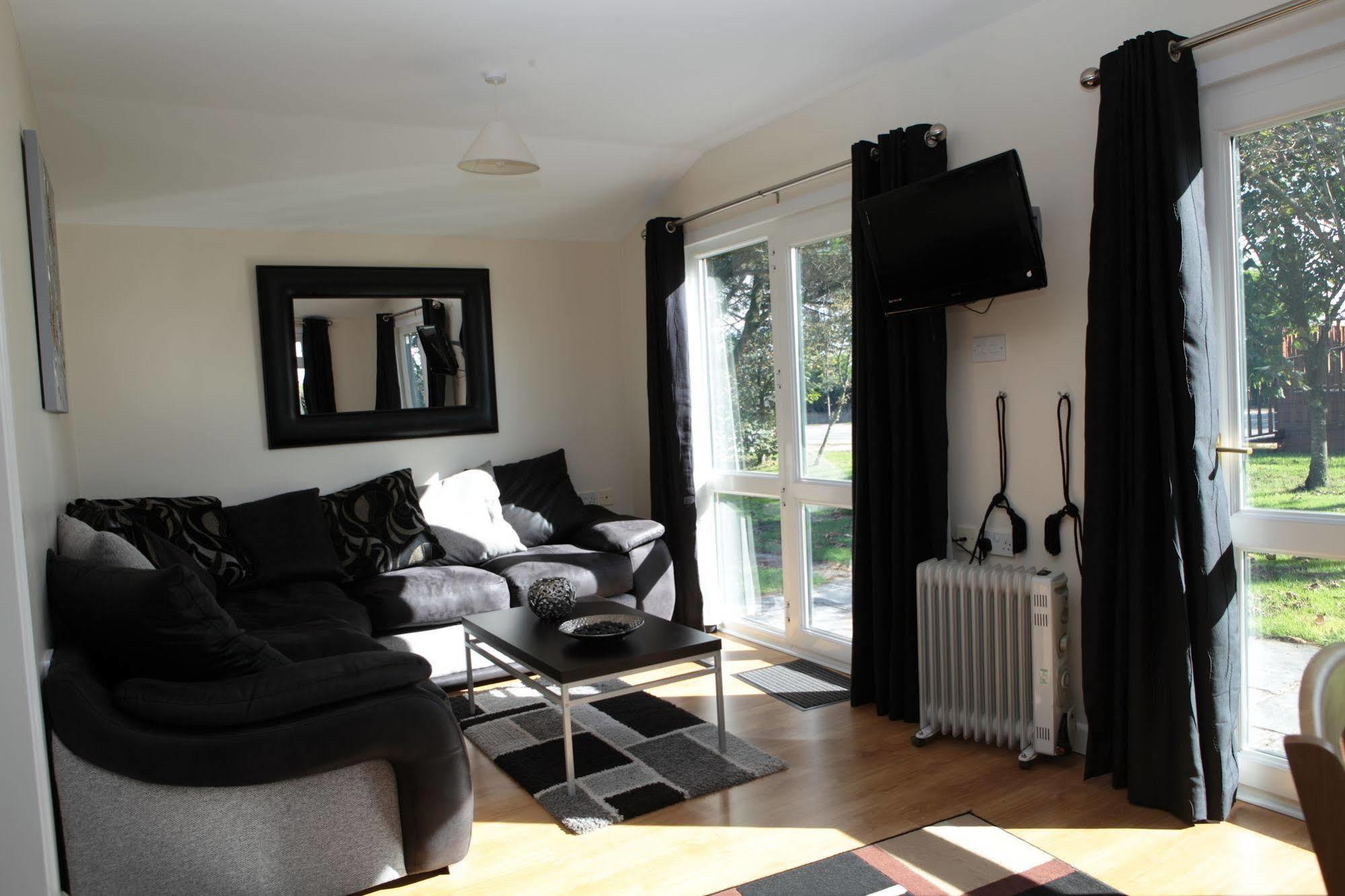 Atlantic Bays Holiday Park Padstow Buitenkant foto