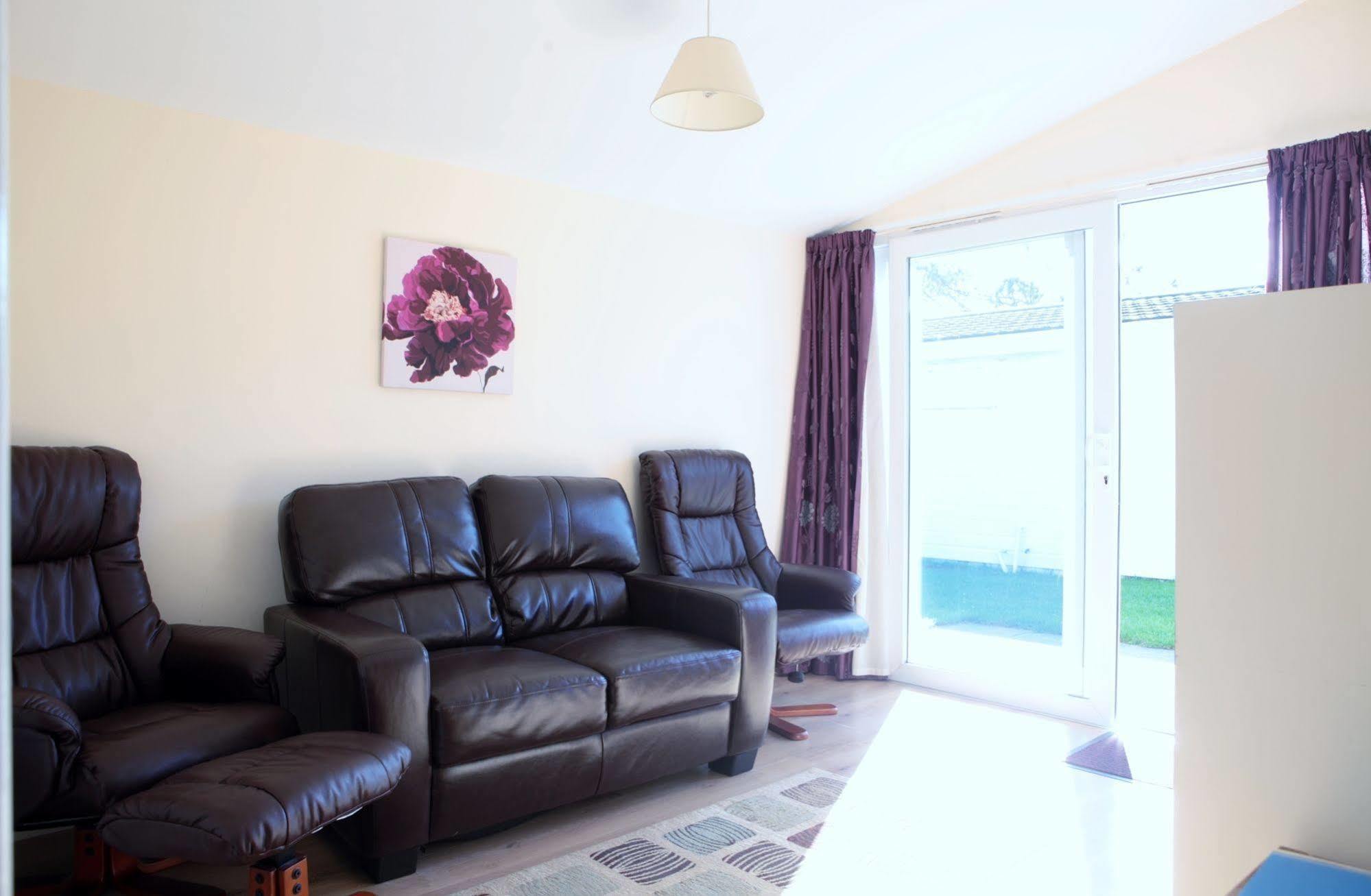 Atlantic Bays Holiday Park Padstow Buitenkant foto
