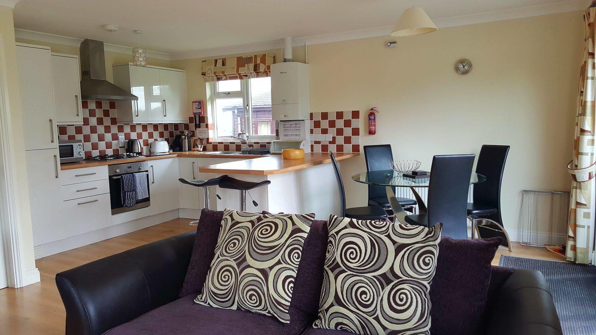 Atlantic Bays Holiday Park Padstow Buitenkant foto
