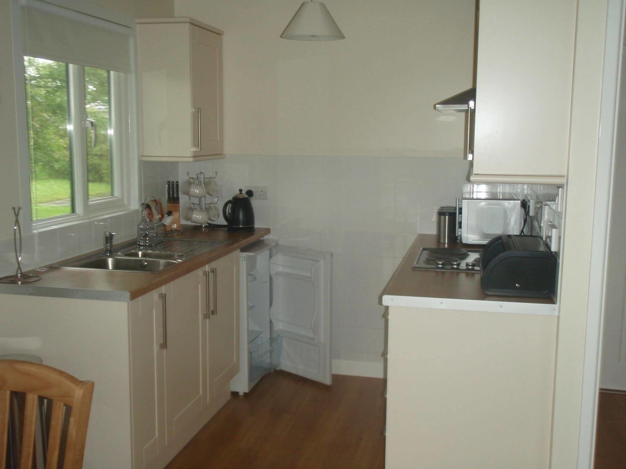 Atlantic Bays Holiday Park Padstow Buitenkant foto