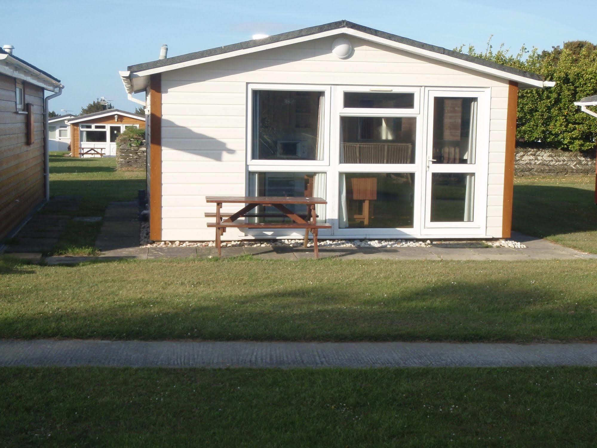 Atlantic Bays Holiday Park Padstow Buitenkant foto